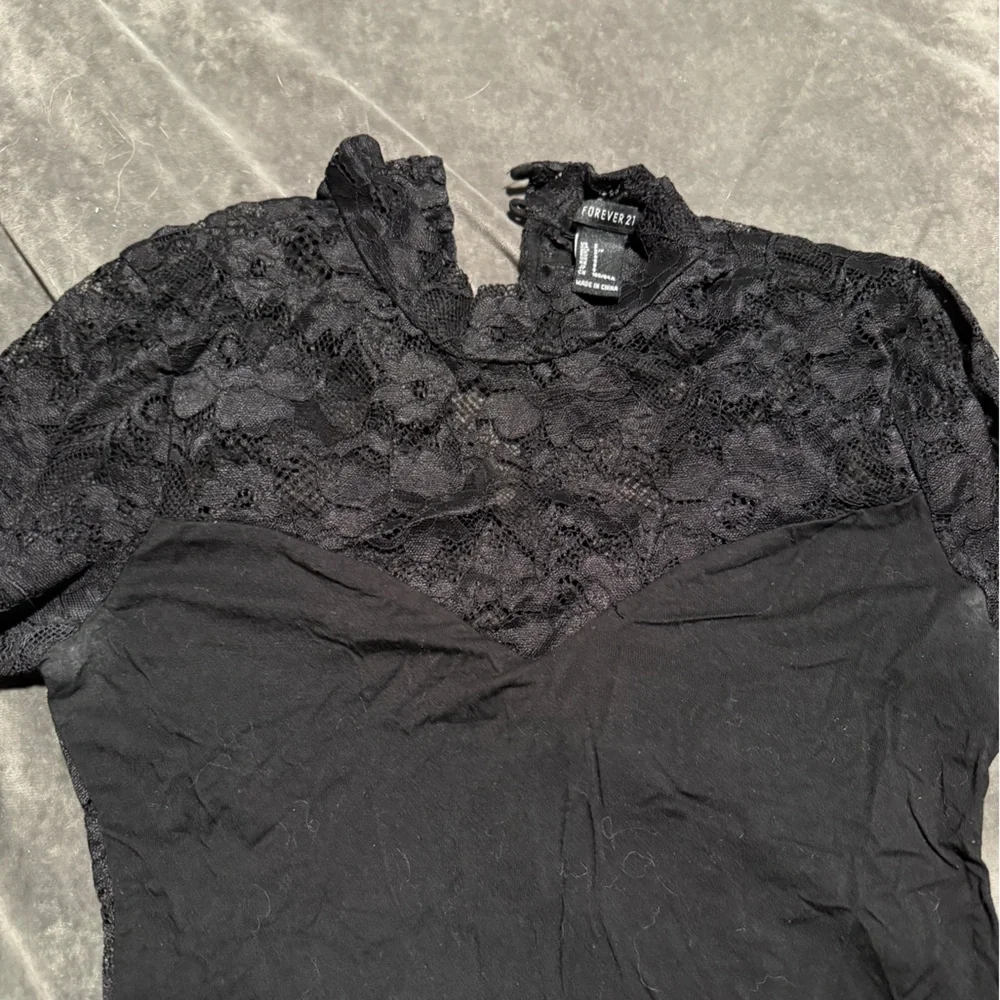 Black Lace Long Sleeve Bodysuit - Picture 2 of 2